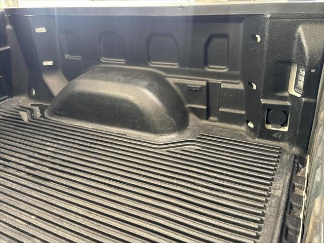 2025 GMC Sierra SLT