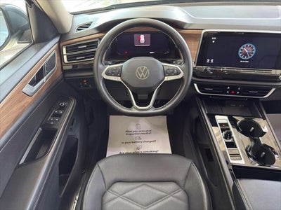 2025 Volkswagen Atlas 2.0T SE w/Technology
