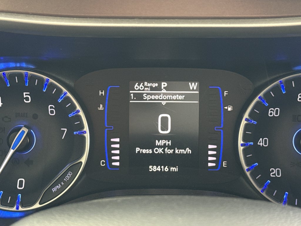 2023 Chrysler Voyager LX