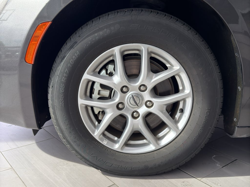 2023 Chrysler Voyager LX