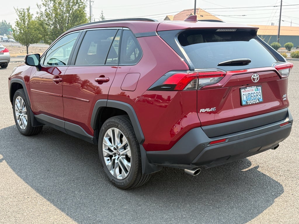 2025 Toyota RAV4 XLE Premium