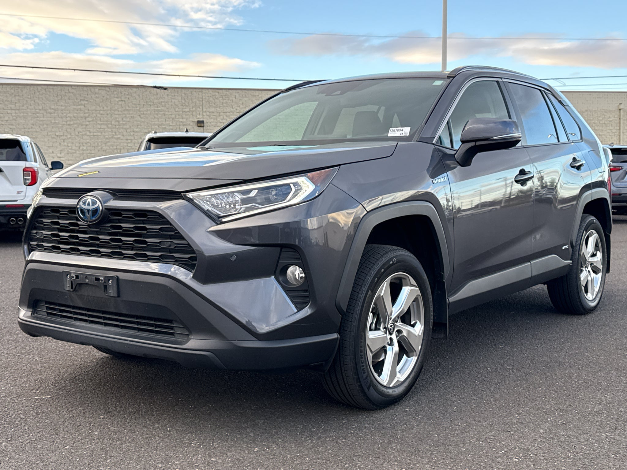 2021 Toyota RAV4 Hybrid XLE Premium