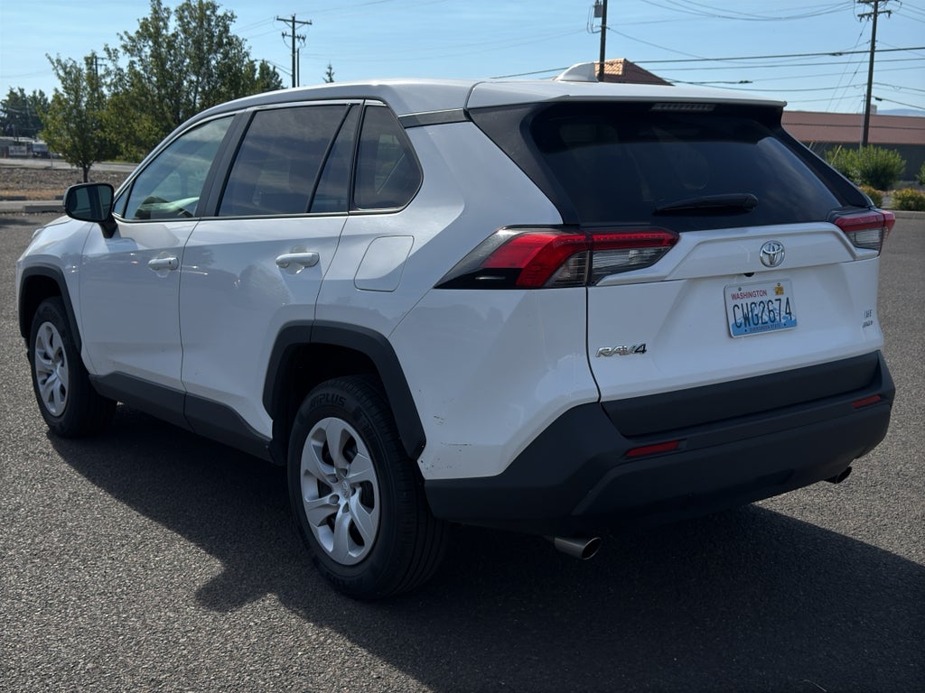2025 Toyota RAV4 LE