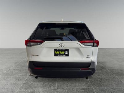 2025 Toyota RAV4 LE