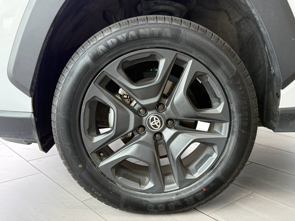 2024 Toyota RAV4 Adventure