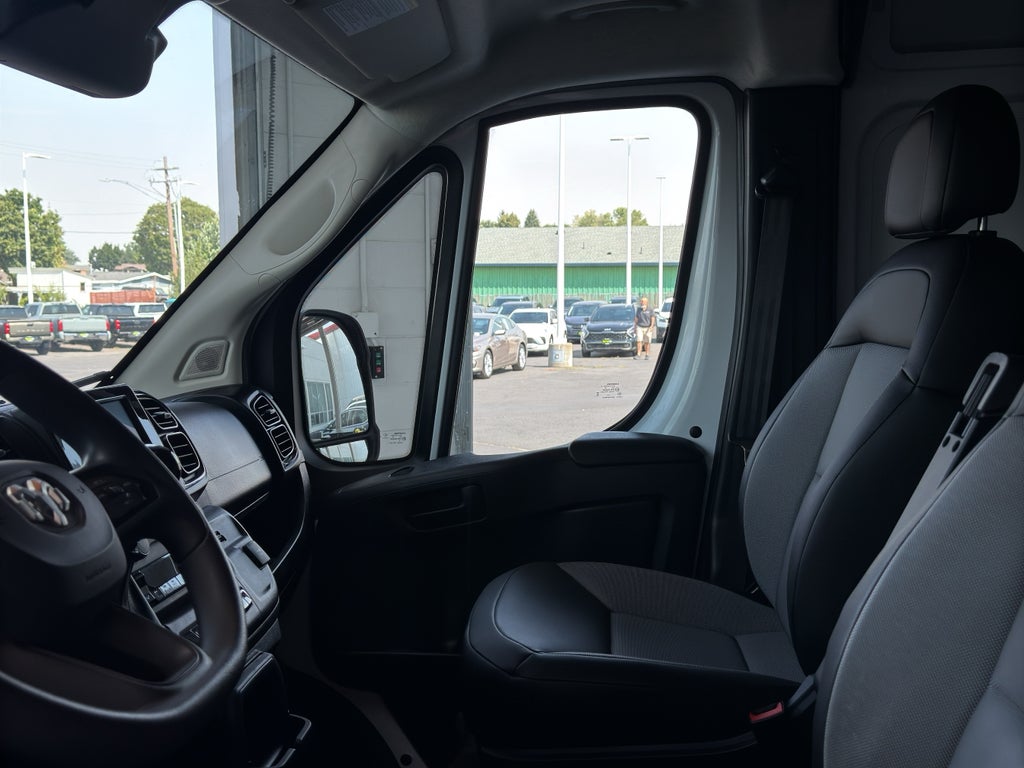 2025 RAM ProMaster 2500 Tradesman