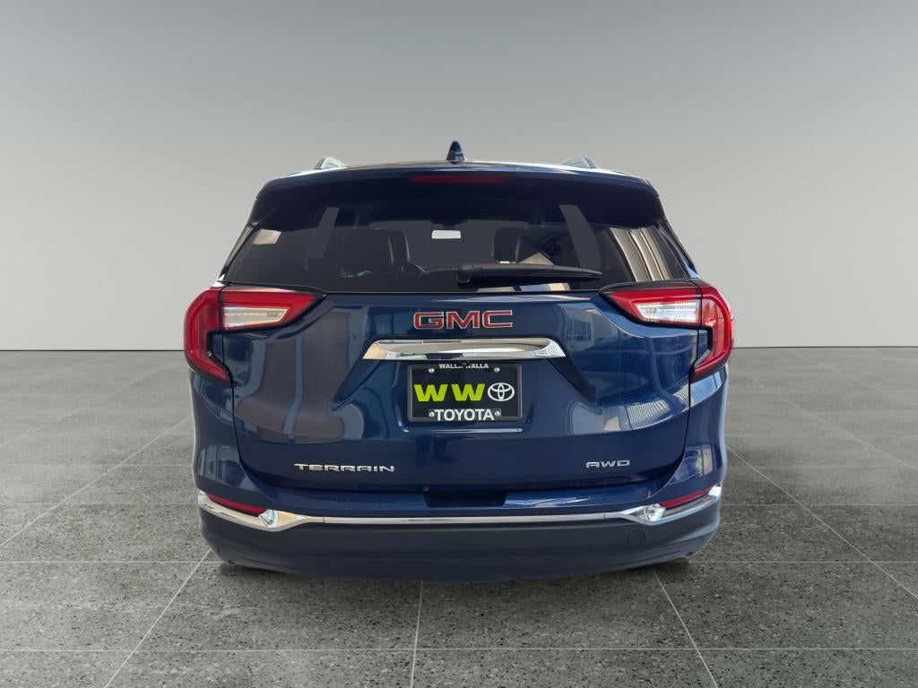 2023 GMC Terrain SLT