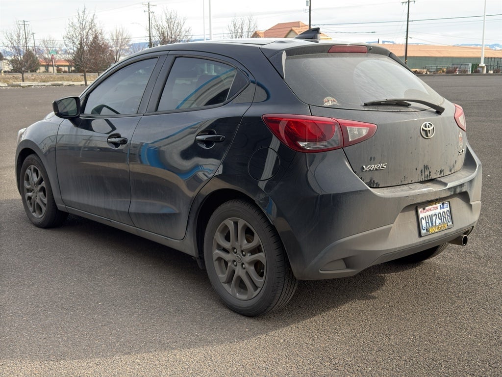 2020 Toyota Yaris XLE