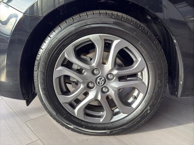 2020 Toyota Yaris XLE