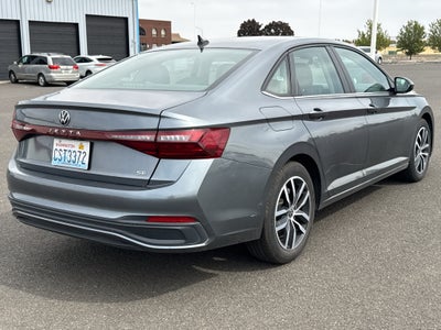 2025 Volkswagen Jetta SE