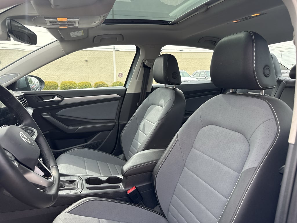 2025 Volkswagen Jetta SE