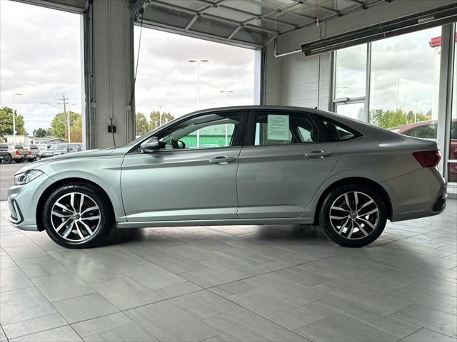 2025 Volkswagen Jetta SE