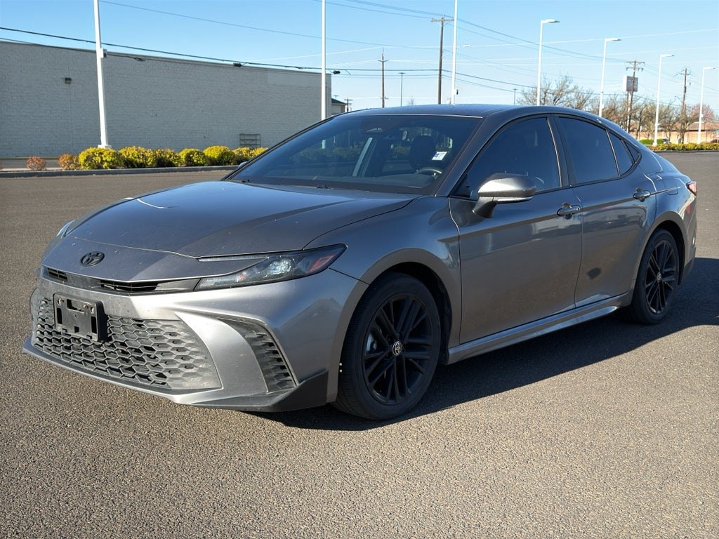 2025 Toyota Camry Hybrid SE