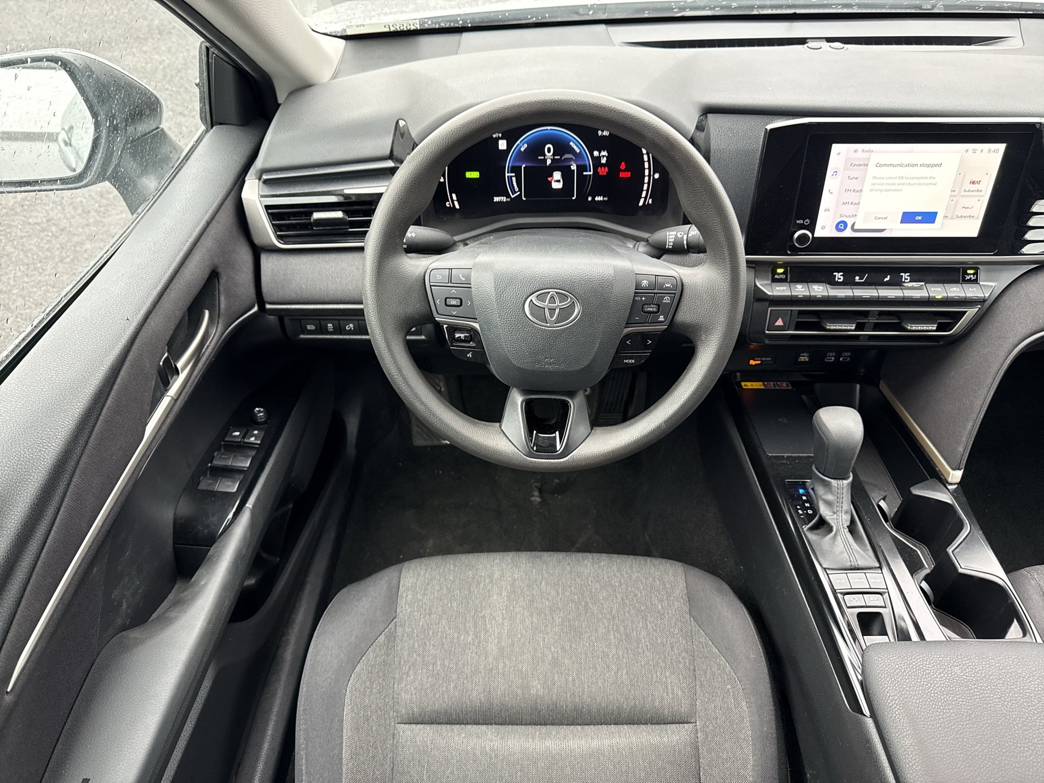 2025 Toyota Camry Hybrid LE