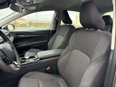 2025 Toyota Camry Hybrid LE