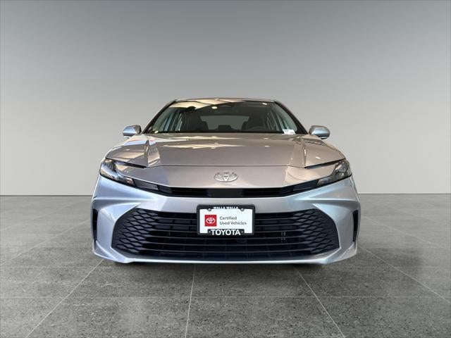 2025 Toyota Camry Hybrid LE
