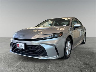 2025 Toyota Camry Hybrid LE