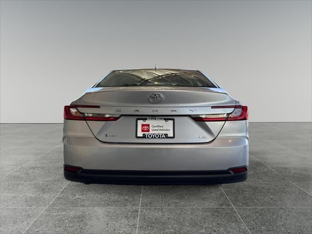 2025 Toyota Camry Hybrid LE