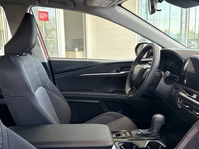 2025 Toyota Camry Hybrid LE