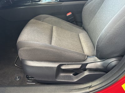 2025 Toyota Camry Hybrid LE