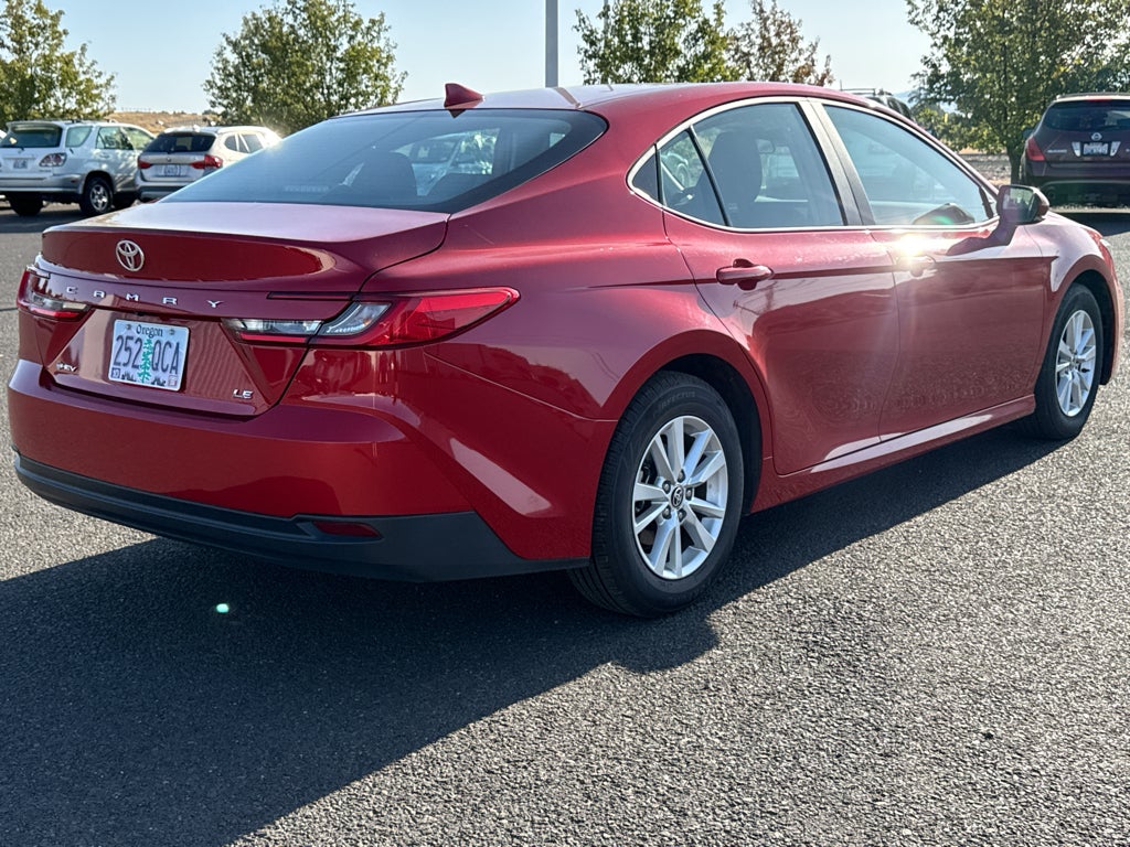 2025 Toyota Camry Hybrid LE