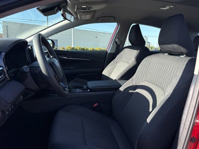 2025 Toyota Camry Hybrid LE