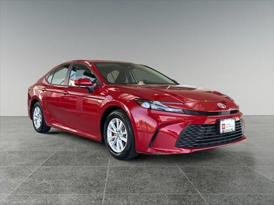 2025 Toyota Camry Hybrid LE