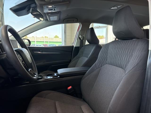 2025 Toyota Camry Hybrid LE