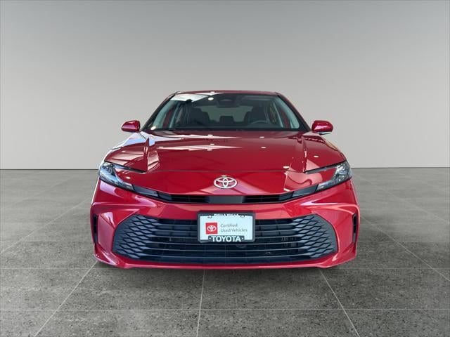 2025 Toyota Camry Hybrid LE