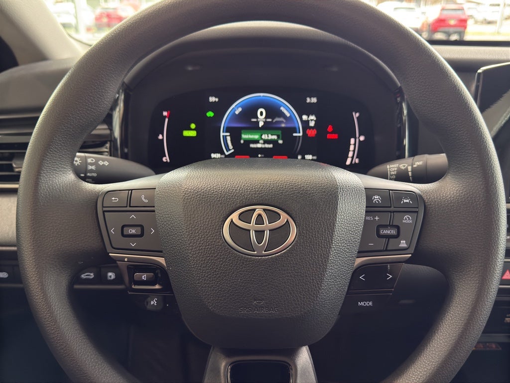 2025 Toyota Camry Hybrid LE