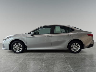 2025 Toyota Camry Hybrid LE
