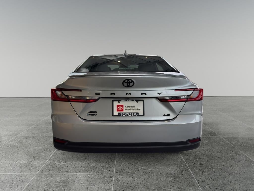 2025 Toyota Camry Hybrid LE