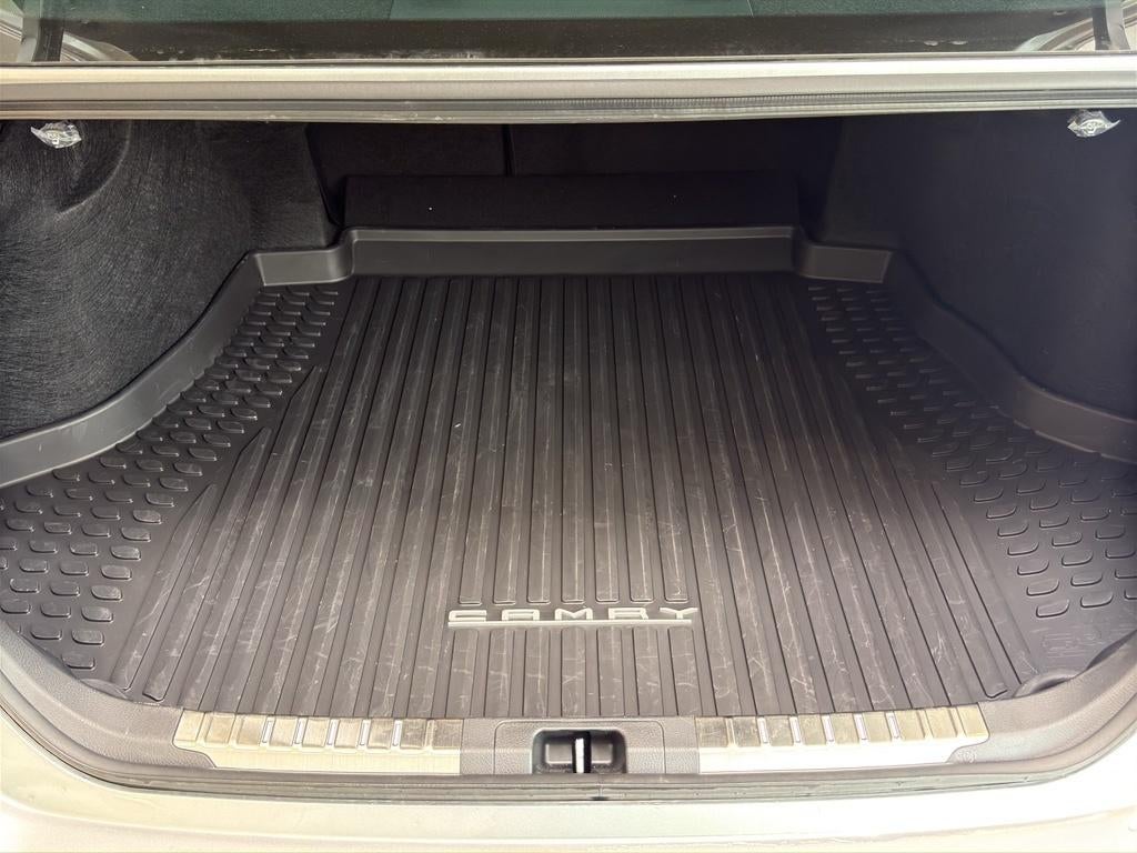 2025 Toyota Camry Hybrid LE