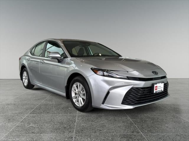 2025 Toyota Camry Hybrid LE