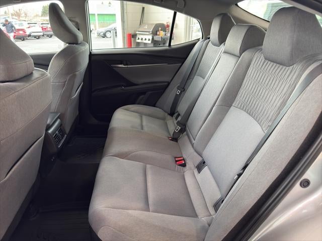 2025 Toyota Camry Hybrid LE