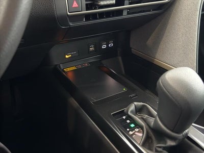 2025 Toyota Camry Hybrid LE