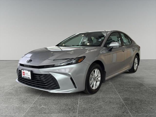 2025 Toyota Camry Hybrid LE