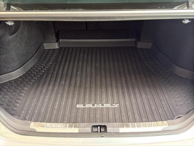 2025 Toyota Camry Hybrid LE