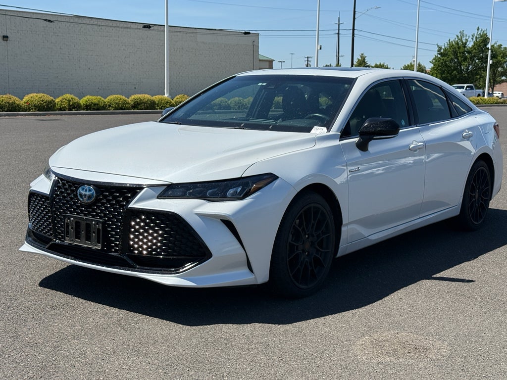2021 Toyota Avalon Hybrid XSE