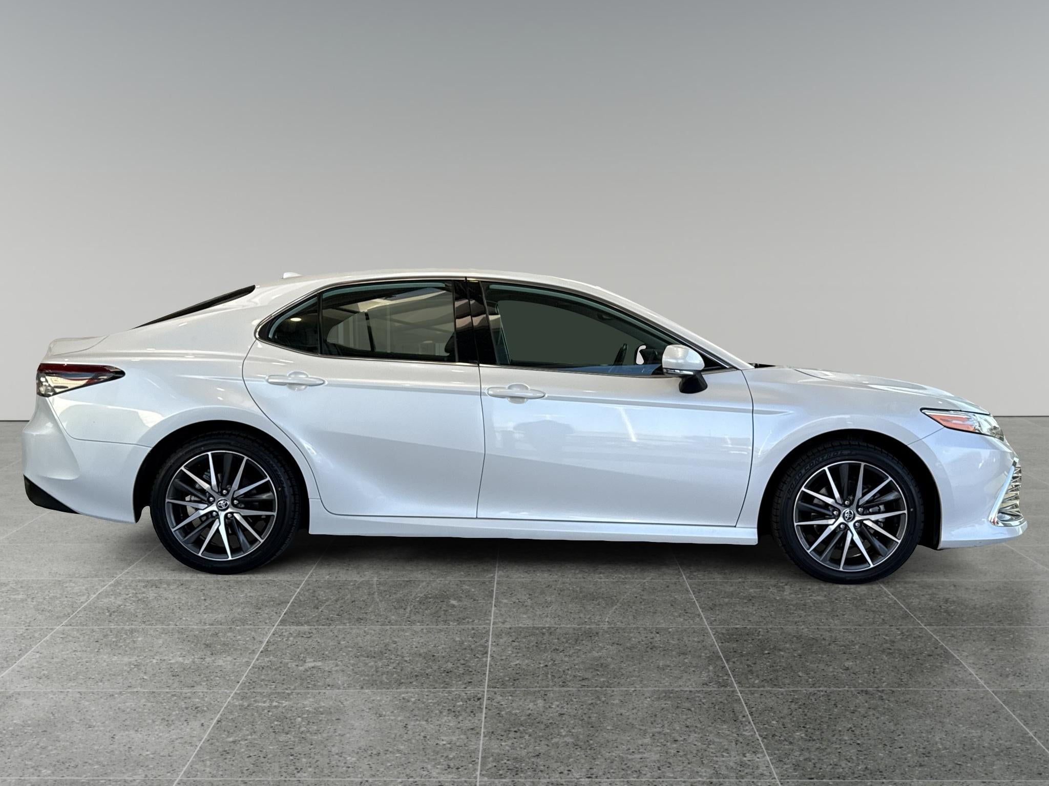 2023 Toyota Camry Hybrid Hybrid XLE