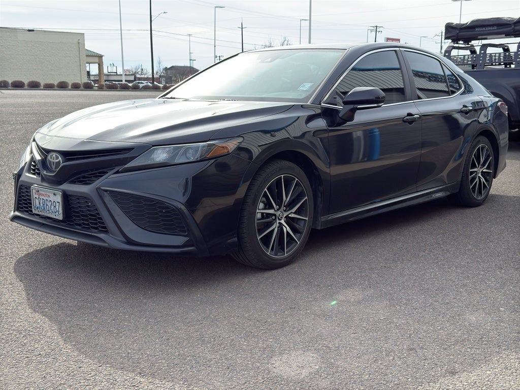 2024 Toyota Camry SE