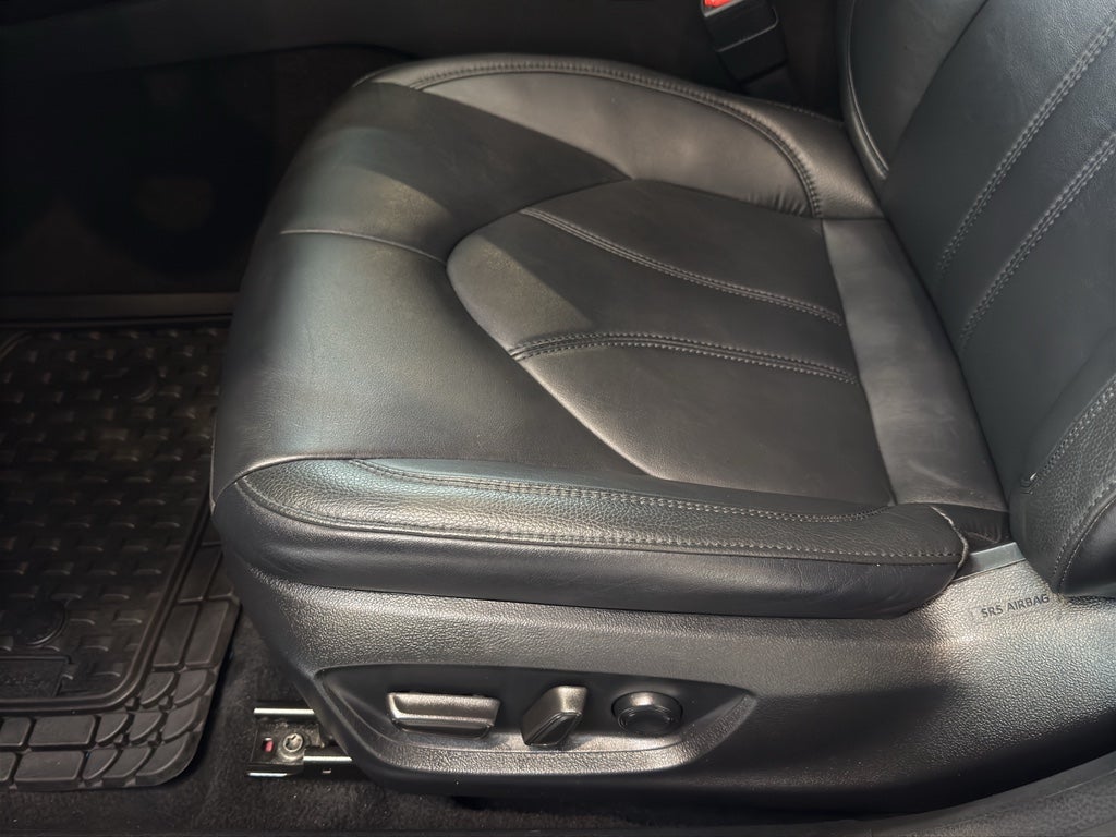 2022 Toyota Avalon XLE