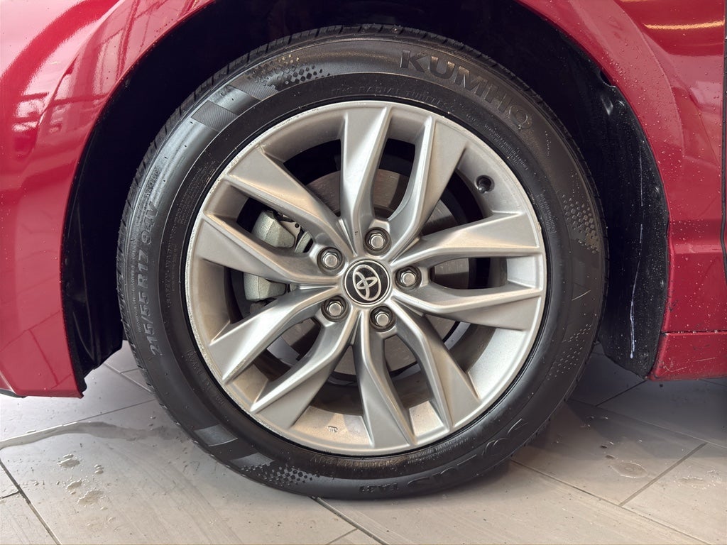 2022 Toyota Avalon XLE