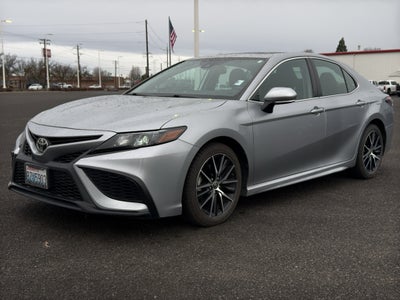 2022 Toyota Camry SE