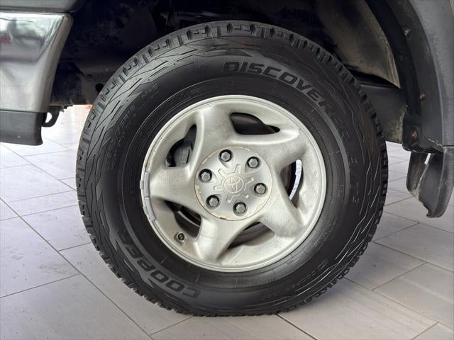 2000 Toyota Tundra SR5