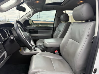 2017 Toyota Sequoia SR5