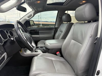2017 Toyota Sequoia SR5