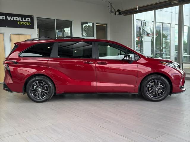 2025 Toyota Sienna XSE