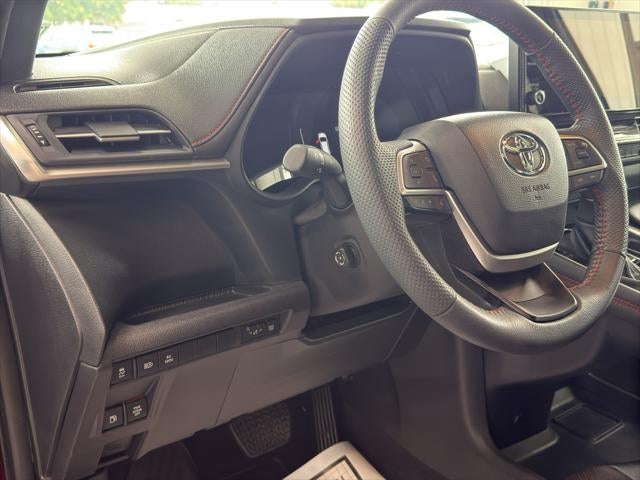 2025 Toyota Sienna XSE