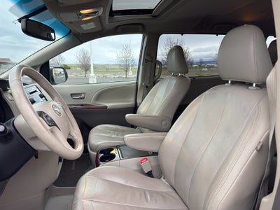 2012 Toyota Sienna XLE
